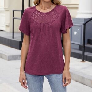 Chic Burgundy Short Sleeve Lace Top